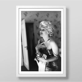 Marilyn Getting Ready Art Print